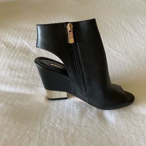 Leather open toe heel